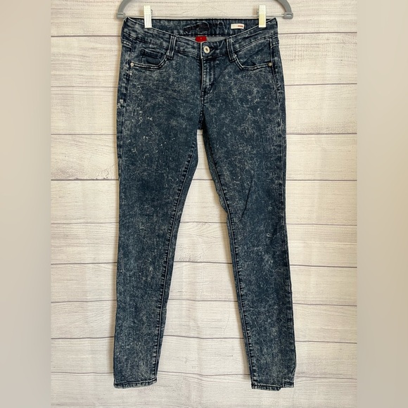 Arizona Jean Co. | Acid Wash Jean Jeggings - Picture 1 of 8